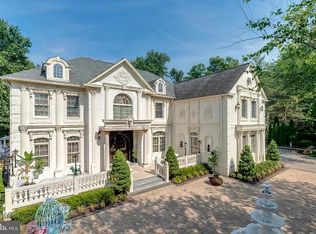 423 Seneca Rd, Great Falls, VA 22066