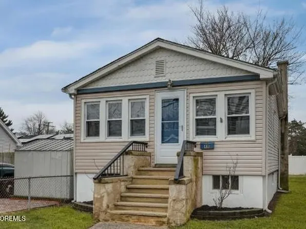 48 Sycamore Avenue, North Middletown, NJ 07748