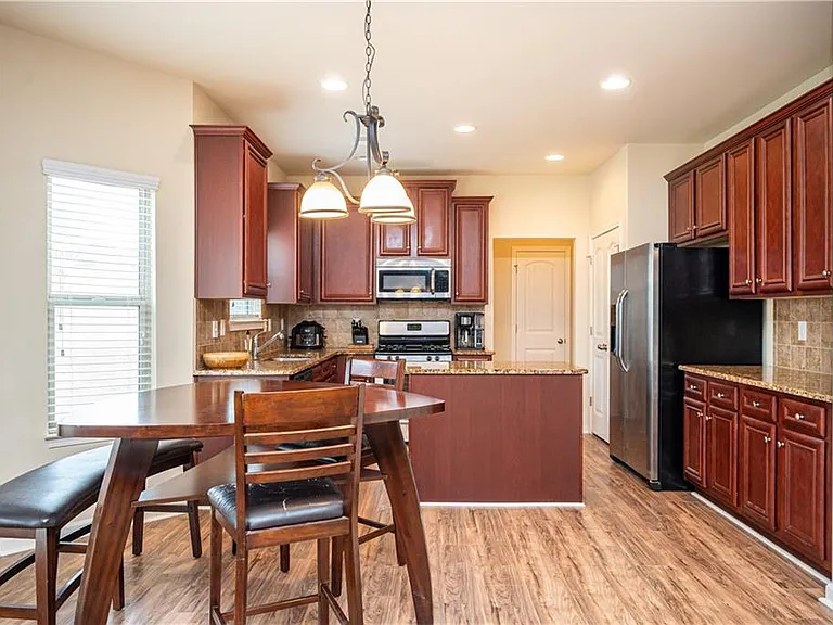 7761 Sylvaner Ln — Photo 19
