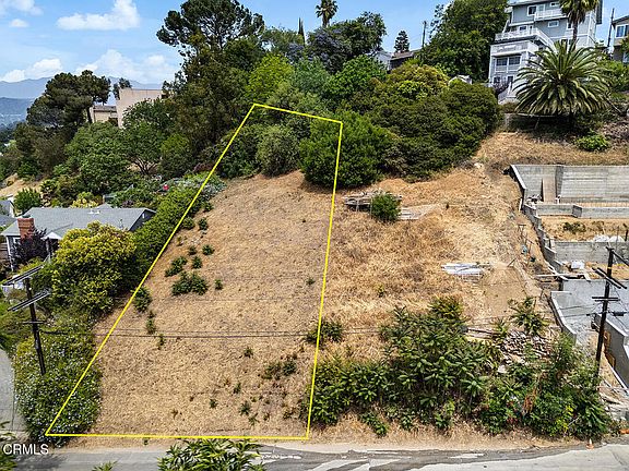 2nd image of 1070 N Oban Dr
