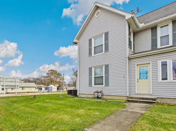 1401 E 4th St, Sterling, IL 61081