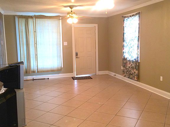4th image of 433 Bellanger Ave