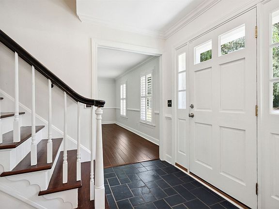 5th image of 1375 Shadow Woods Ln