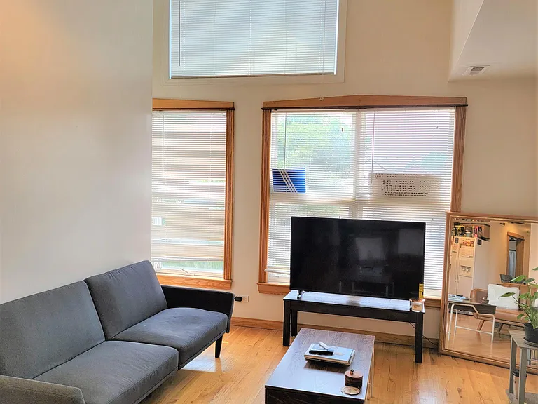 554 W 43rd St #2 — Photo 4