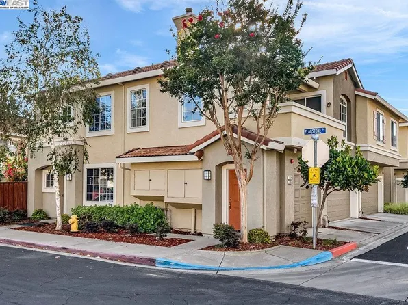 1889 Flagstone Dr, Union City, CA 94587