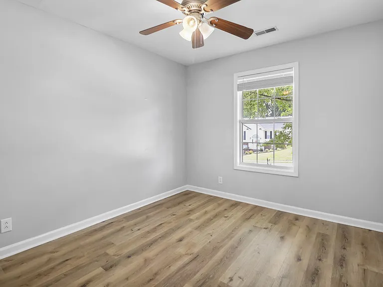 1644 Cedar Springs Cir — Photo 20