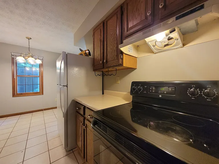 4333 Frontenac Dr — Photo 8