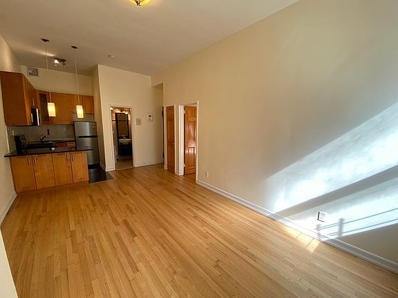 4th image of 58 W 36th St #2BW