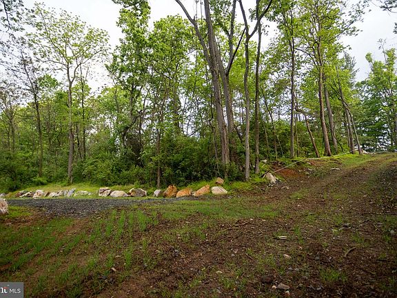 4th image of 28 Richland Rd