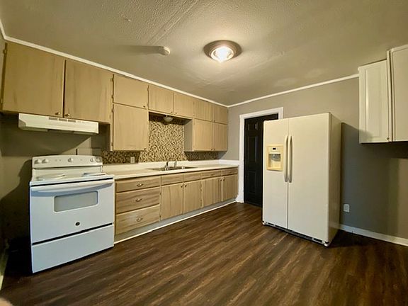 4th image of 3218 Catherine St