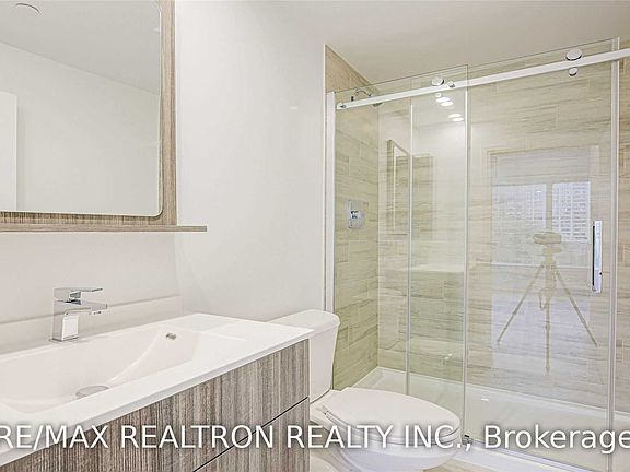 5th image of 75 Canterbury Pl #715