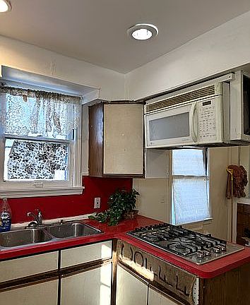 2nd image of 18711 Greenfield Rd