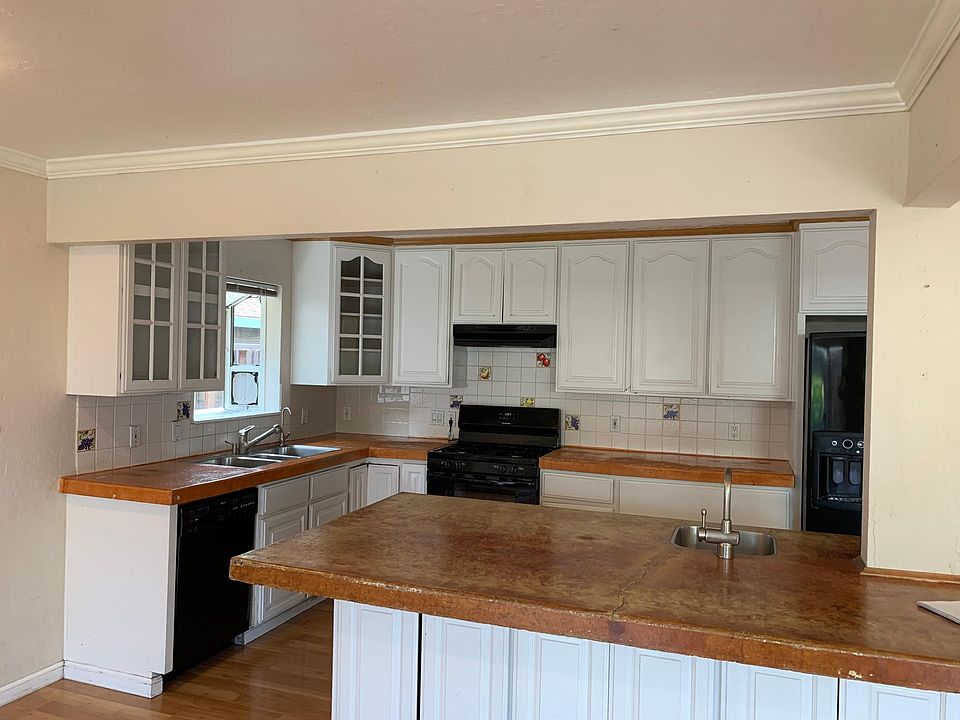 1st image of 2540 Leigh Ave