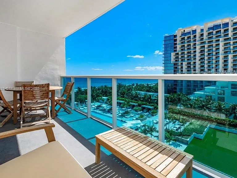 2301 Collins Ave #705 — Photo 2