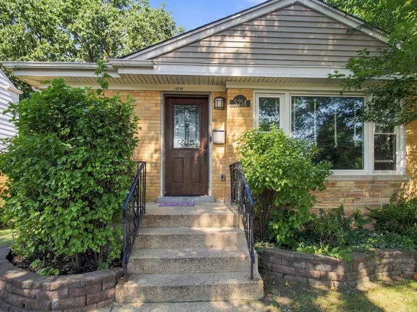 5214 Enfield Ave, Skokie, IL 60077