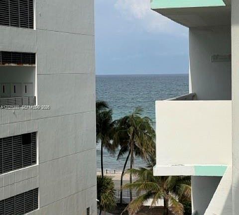 3rd image of 3725 S Ocean Dr APT 615