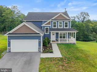 315 Escape Ct, Hedgesville, WV 25427