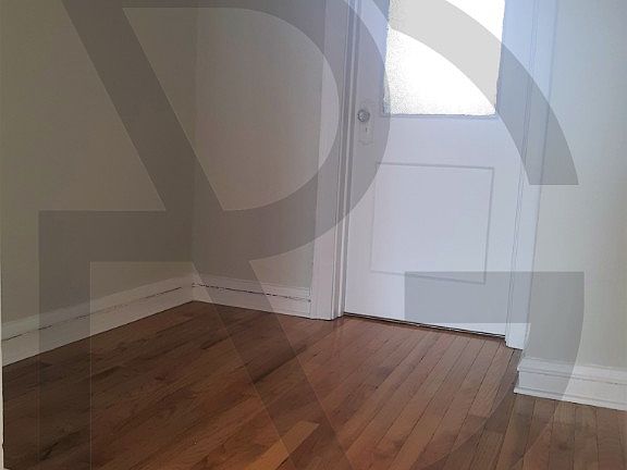 5th image of 540 W Surf St #544W3