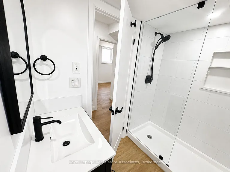 17 White Ave #1 — Photo 8