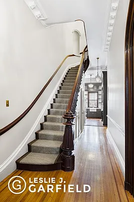 Rented by Leslie J. Garfield | media 7