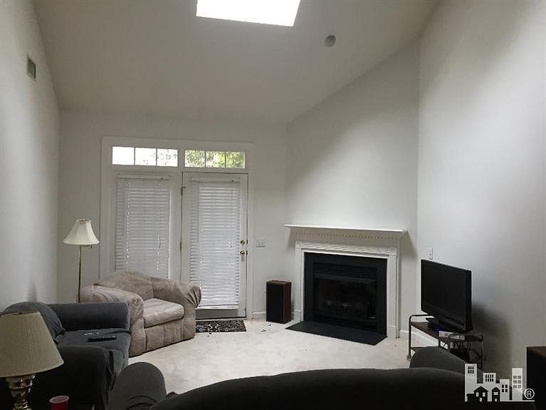 2nd image of 5006 Carleton Dr #38