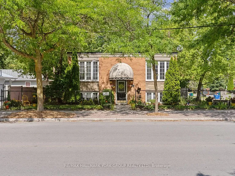 948 Lake Dr E #101 — Photo 4