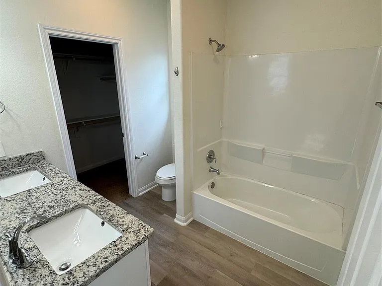 17706 Cedar Crest Dr — Photo 15
