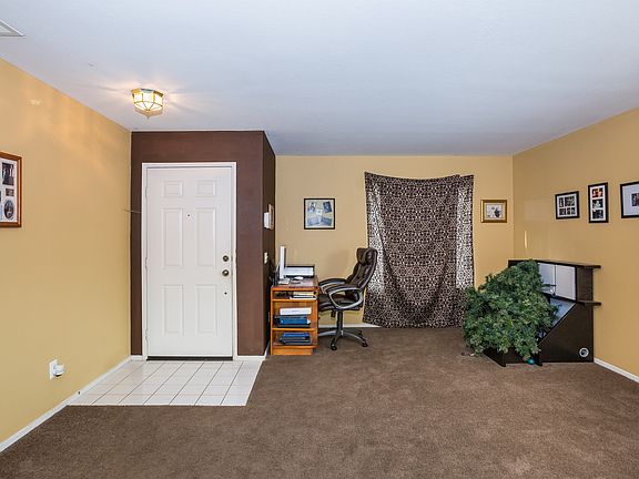 4th image of 1644 Hickory Wood Ln