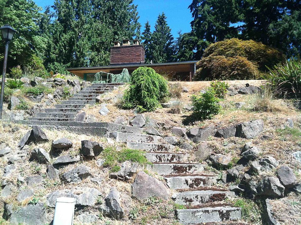 1st image of 13042 10th Ave NE