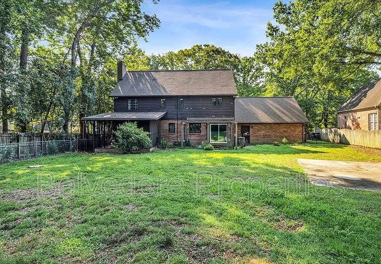 4103 Oak Hollow Dr — Photo 42