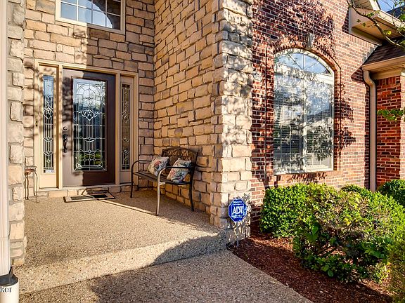 3rd image of 14305 Willow Falls Ct
