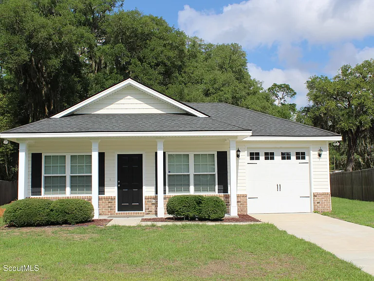 282 Bridgewater Ln — Photo 1