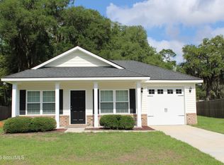 282 Bridgewater Ln, Darien, GA 31305
