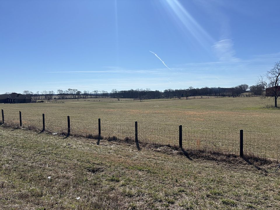 2nd image of 1714 Hartsville Pike