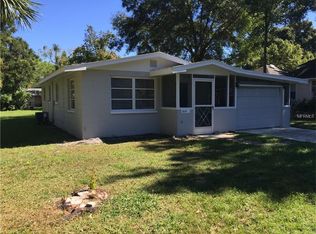 5516 9th St, Zephyrhills, FL 33542