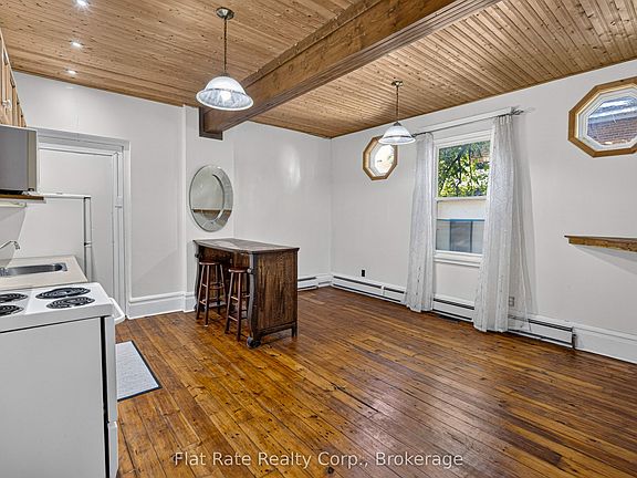 4th image of 660 George St N #5