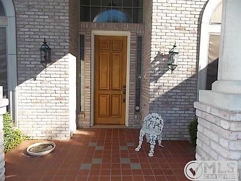 3rd image of 109 Ashburne Glen Ln