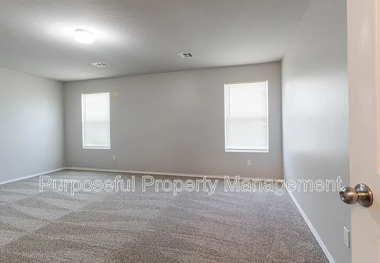 1809 W Antler Way — Photo 11
