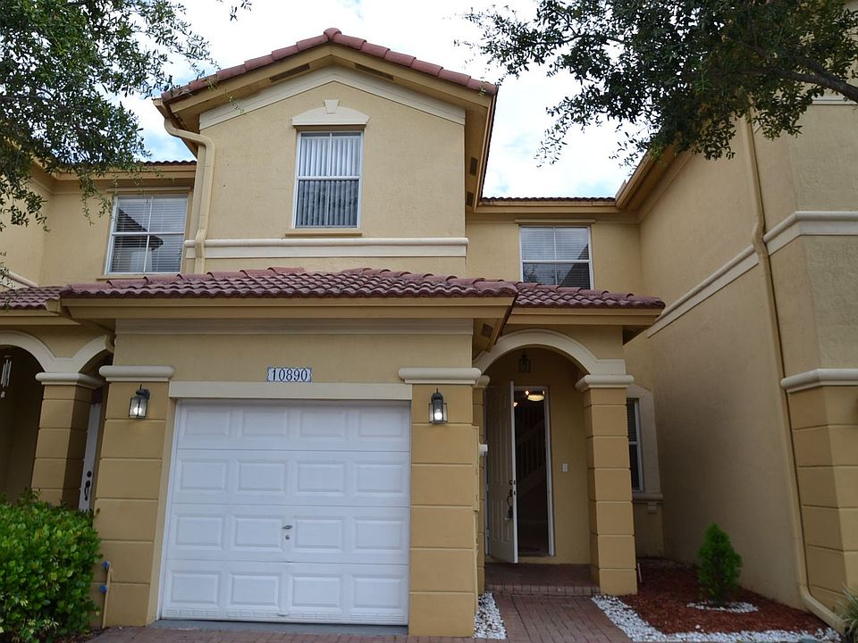1st image of 10890 NW 78th Ter