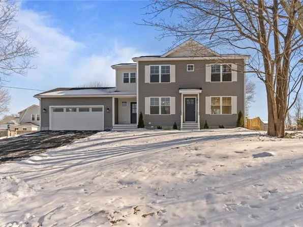 34 Theresa Ave, Johnston, RI 02919