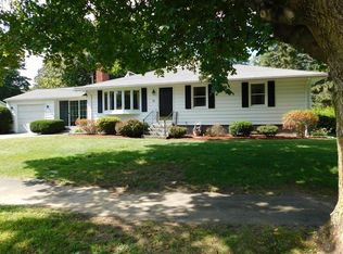 26 Peros Dr, Agawam, MA 01001