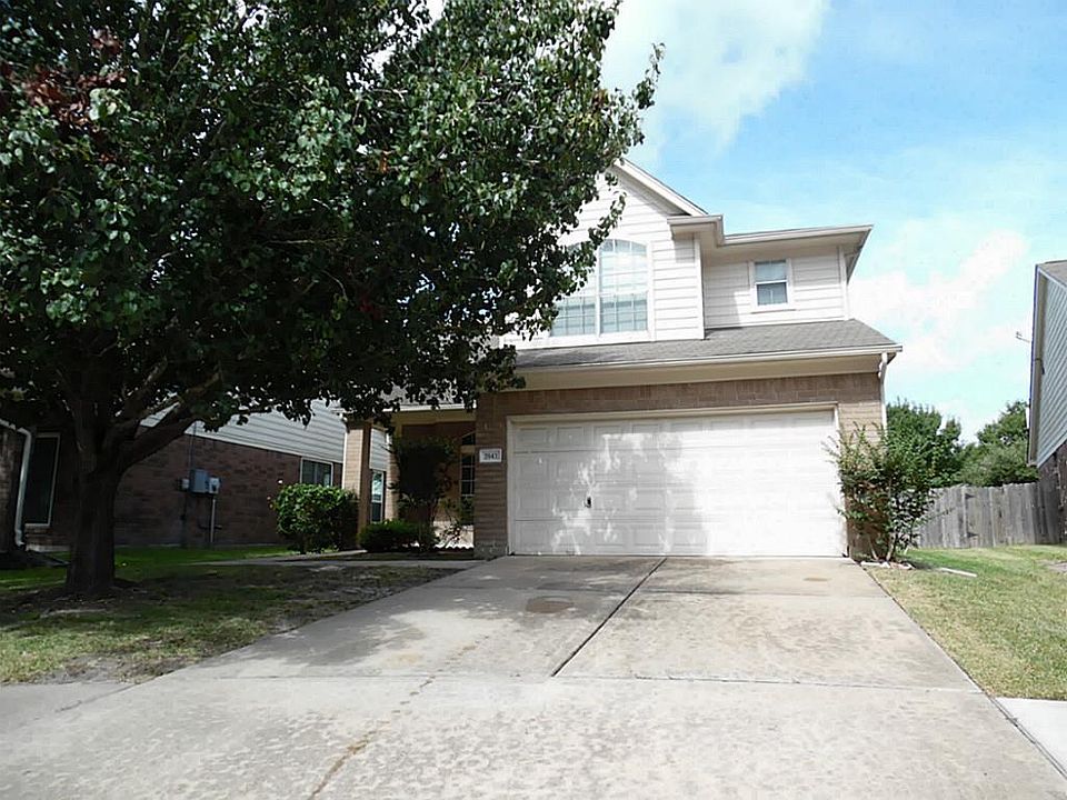 1st image of 2943 Greenvalley Trail Dr