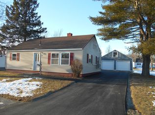 36 Sunbury Ave, Bangor, ME 04401