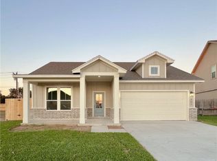 301 Cobblestone Ct, Victoria, TX 77904
