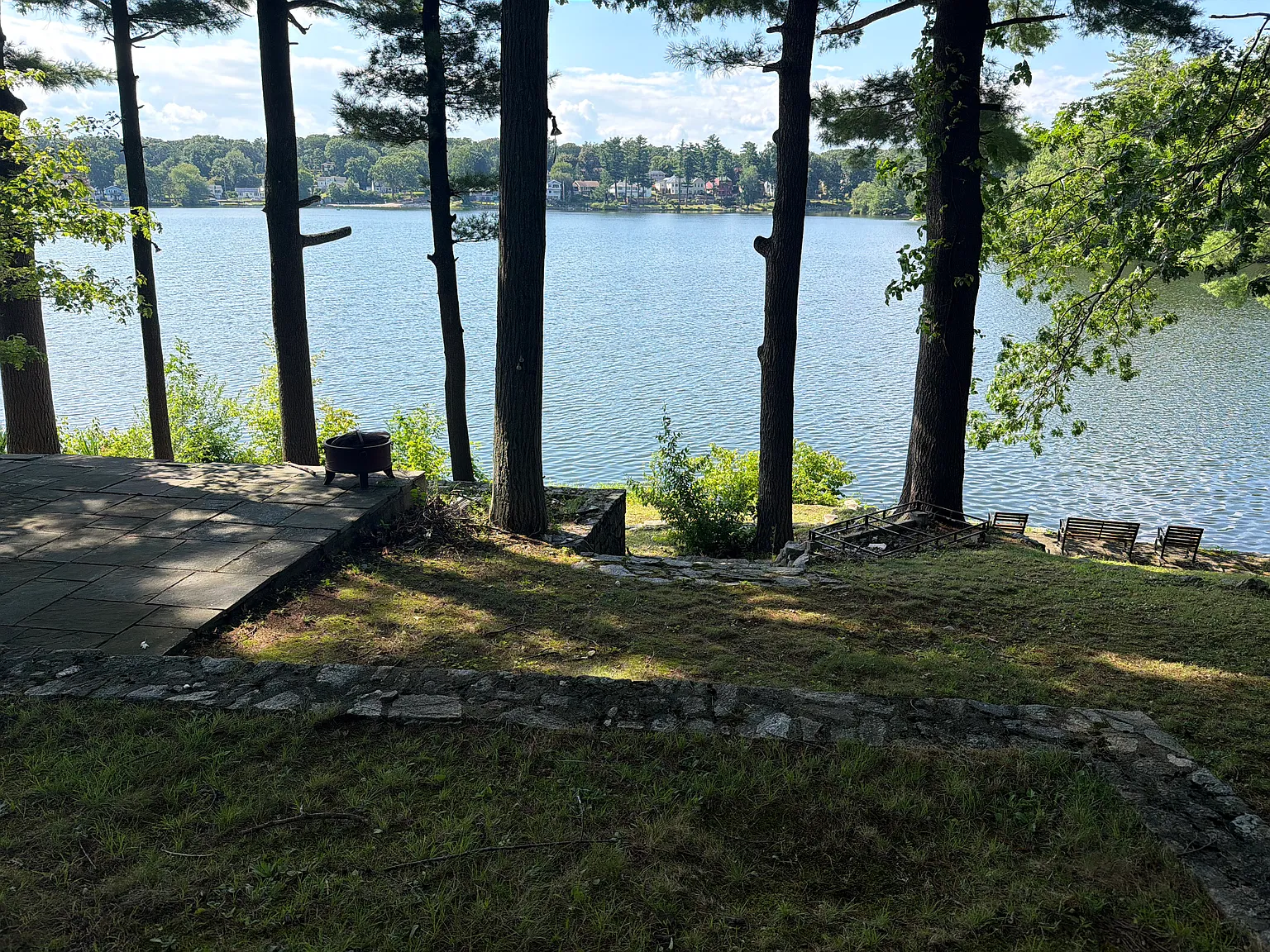 4 bed, 2000 sqft, $1,000 — Photo 1