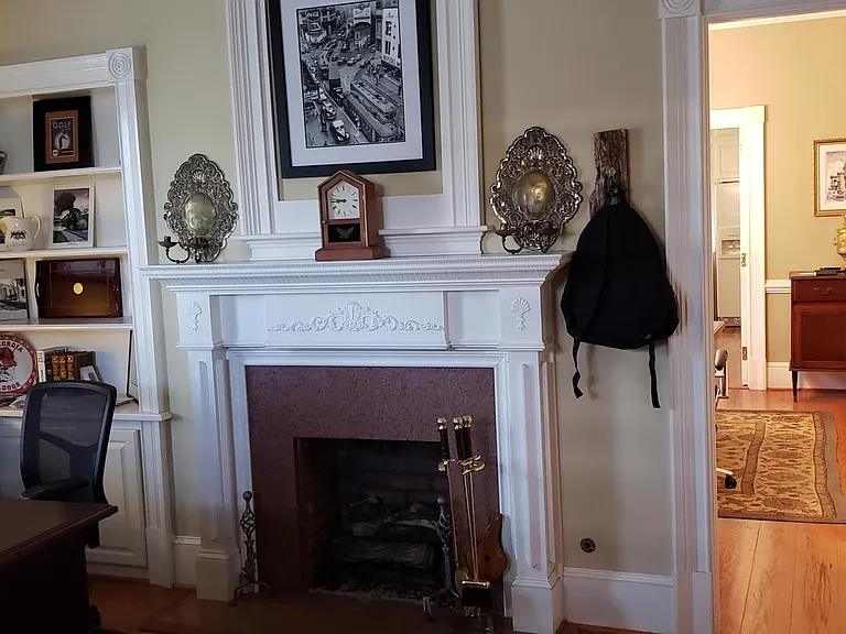 1149 Canton St #C — Photo 12