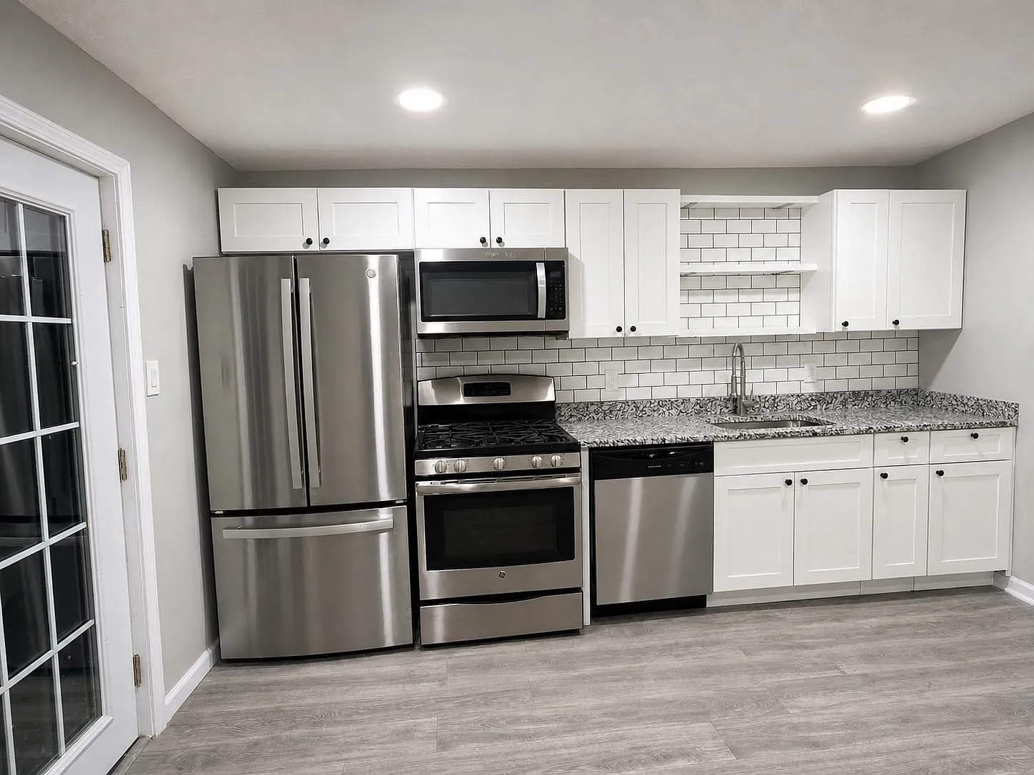 3 bed, 1944 sqft, $2,100 — Photo 3
