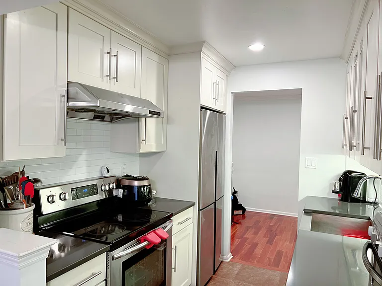500 Central Park Ave #117 — Photo 5