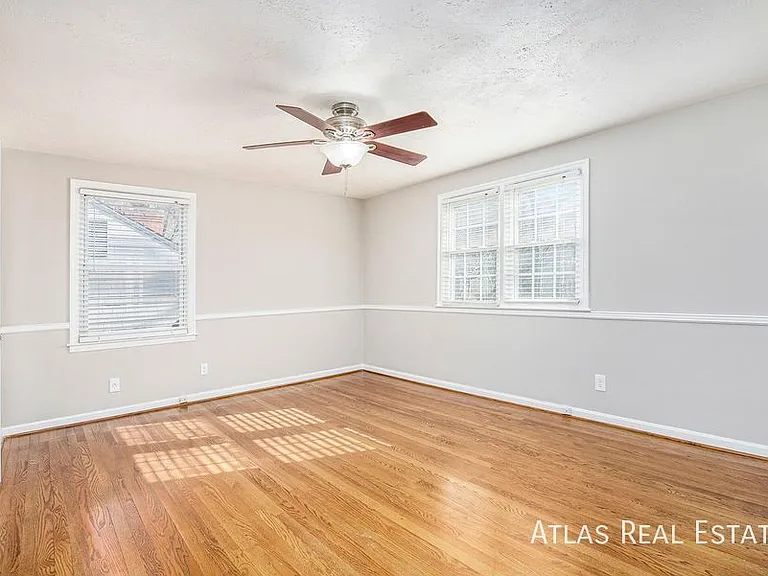 4412 W 77th Pl — Photo 8