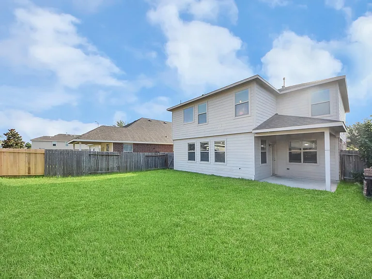 6106 Grassy Haven Ln — Photo 42